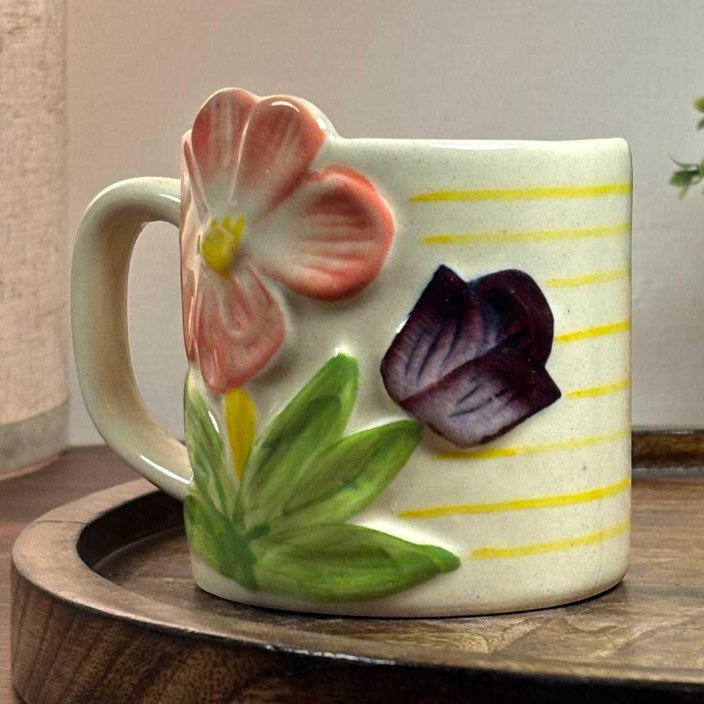 Sculpted Bloom Ceramic Cup - Pink